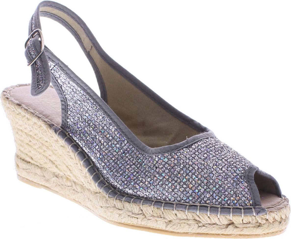 Azura Boltz in Gray Leather