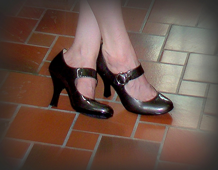 fable-anthracite-promo.jpg