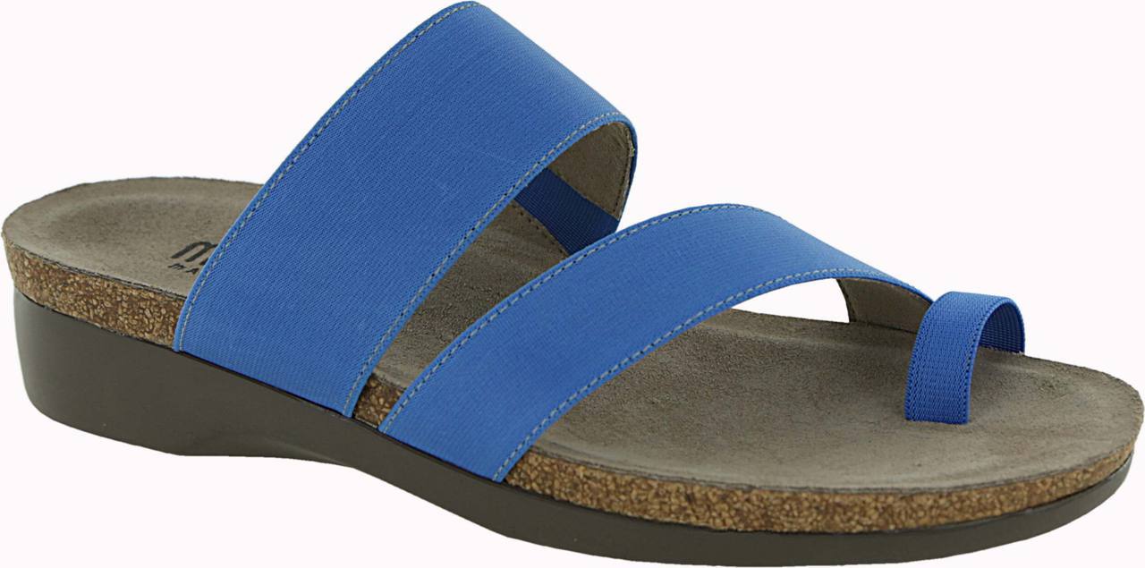 Munro Aries in Blue Fabric