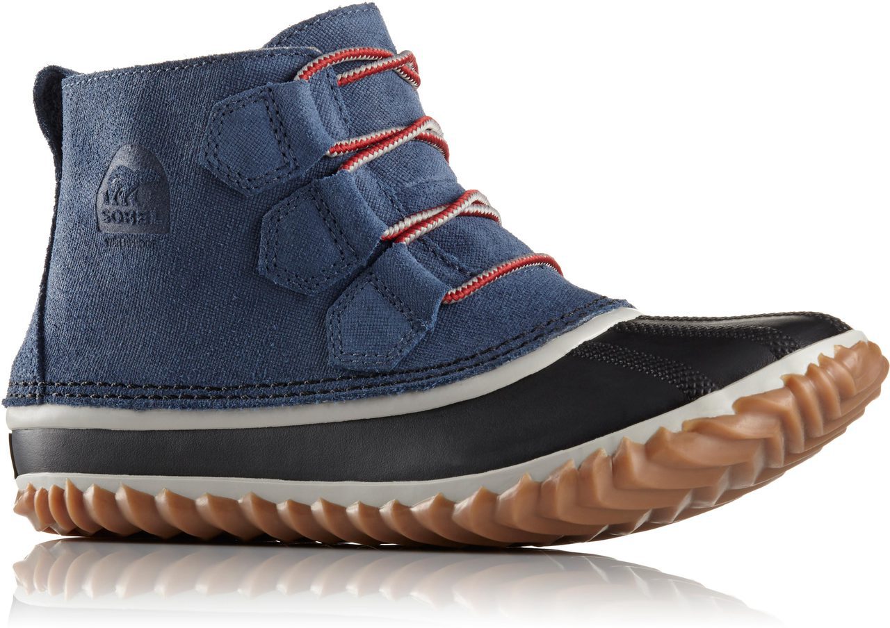 Sorel Out 'n About in Dark Mountain